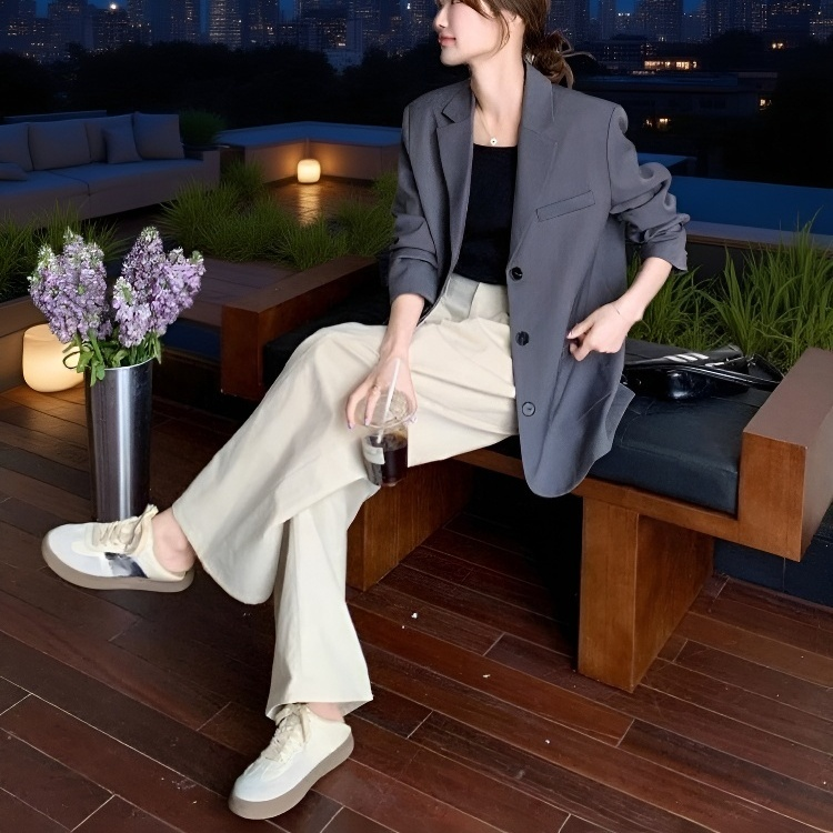 디자인감 있는 트임 나비 리본 자켓