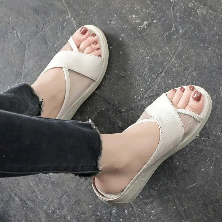 ウェッジサンダル