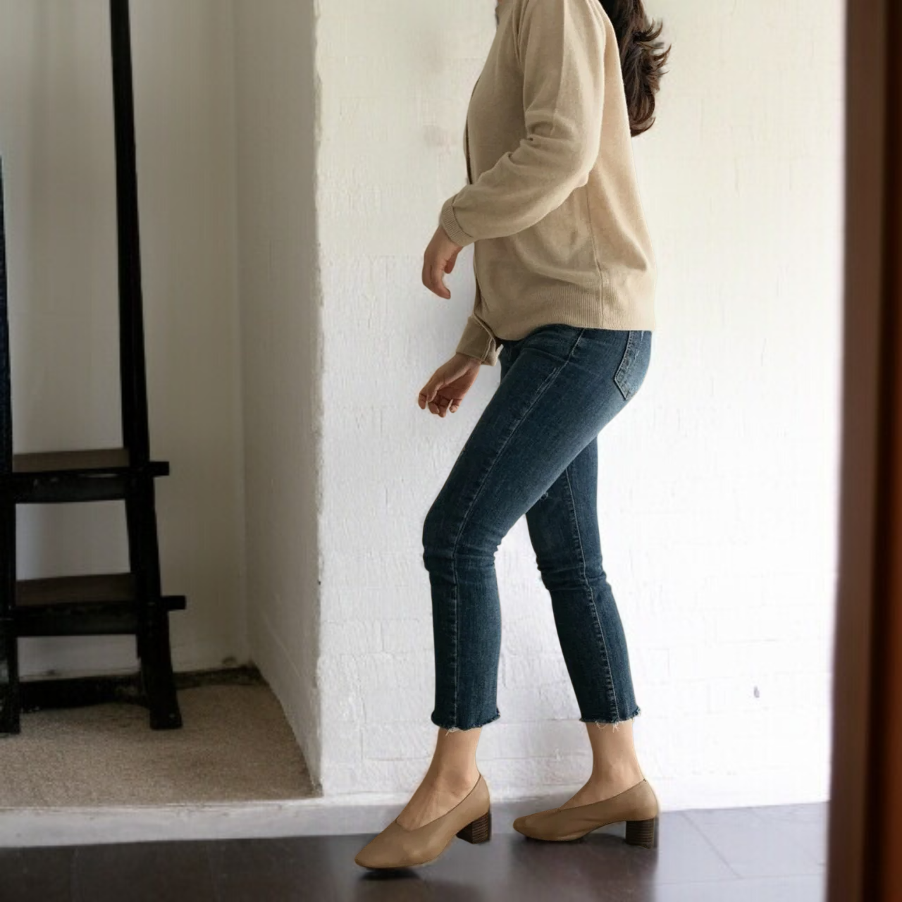 여성 미들굽 스퀘어 슈즈 착용샷