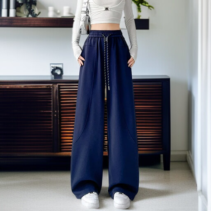 안소 와이드 팬츠와 맨투맨 코디 예시