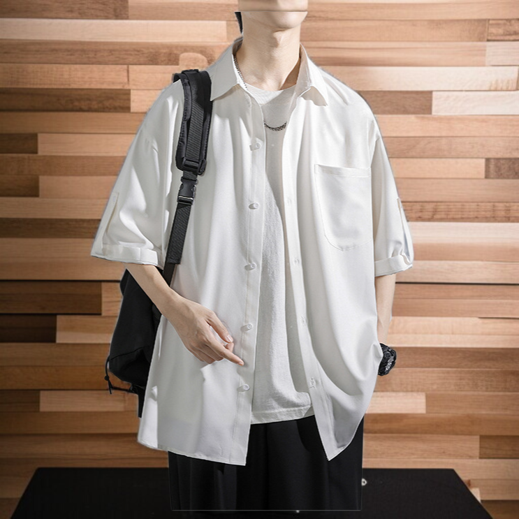 トレンド感ある五分袖カジュアルシャツ