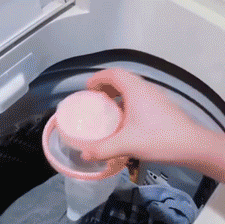 Clean Spinning Laundry Ball